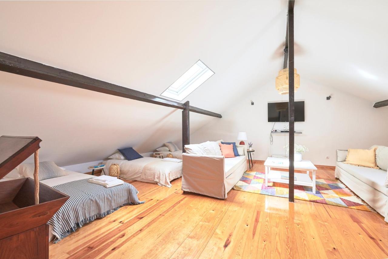 Idyllic Lisbon Apartments With Amazing Courtyard, By Timecooler Bagian luar foto