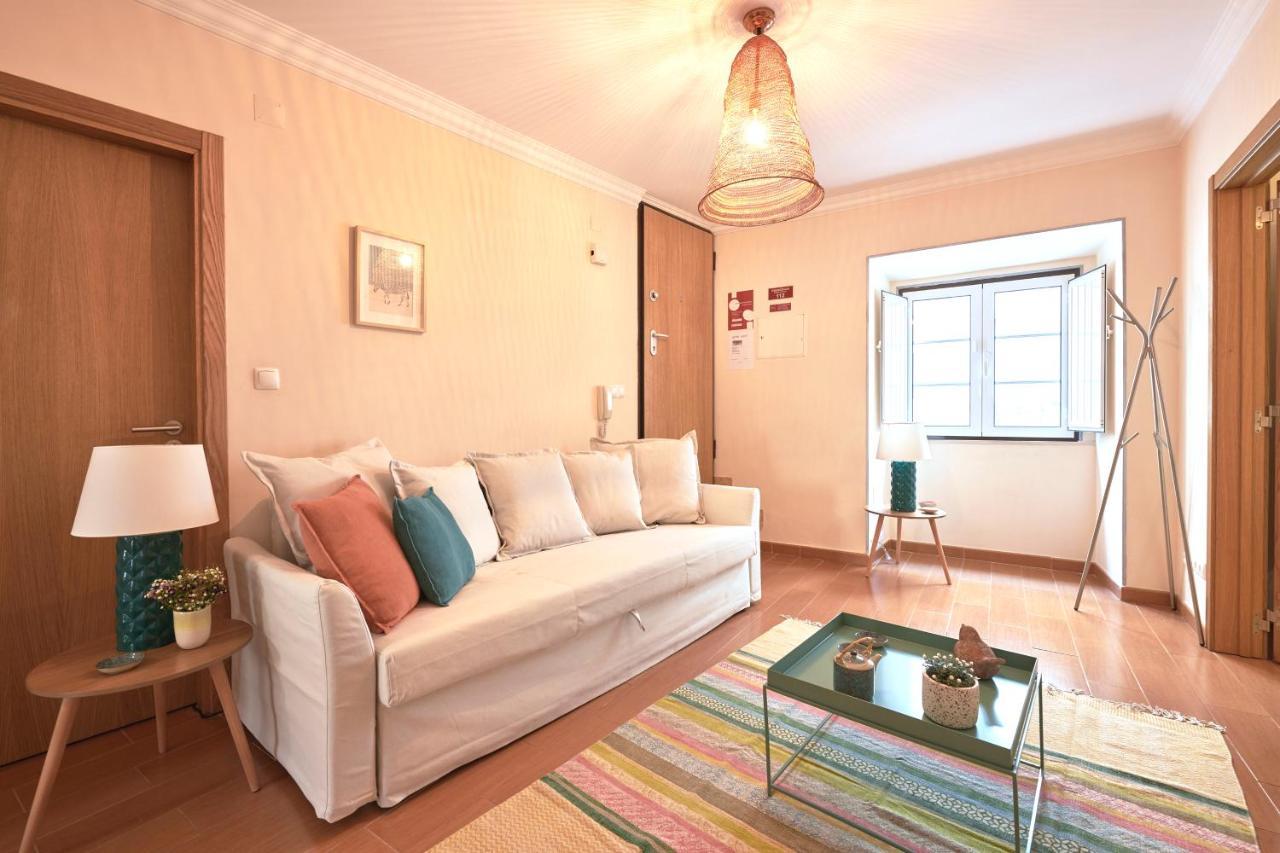 Idyllic Lisbon Apartments With Amazing Courtyard, By Timecooler Bagian luar foto