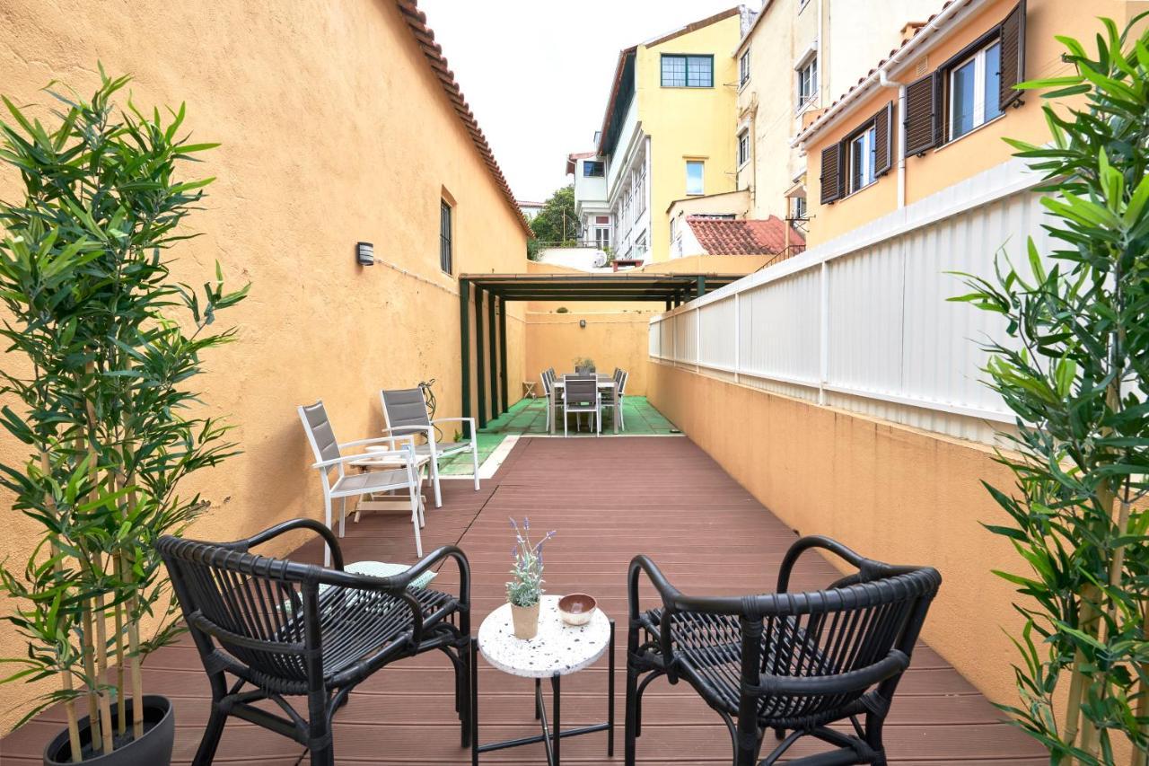 Idyllic Lisbon Apartments With Amazing Courtyard, By Timecooler Bagian luar foto
