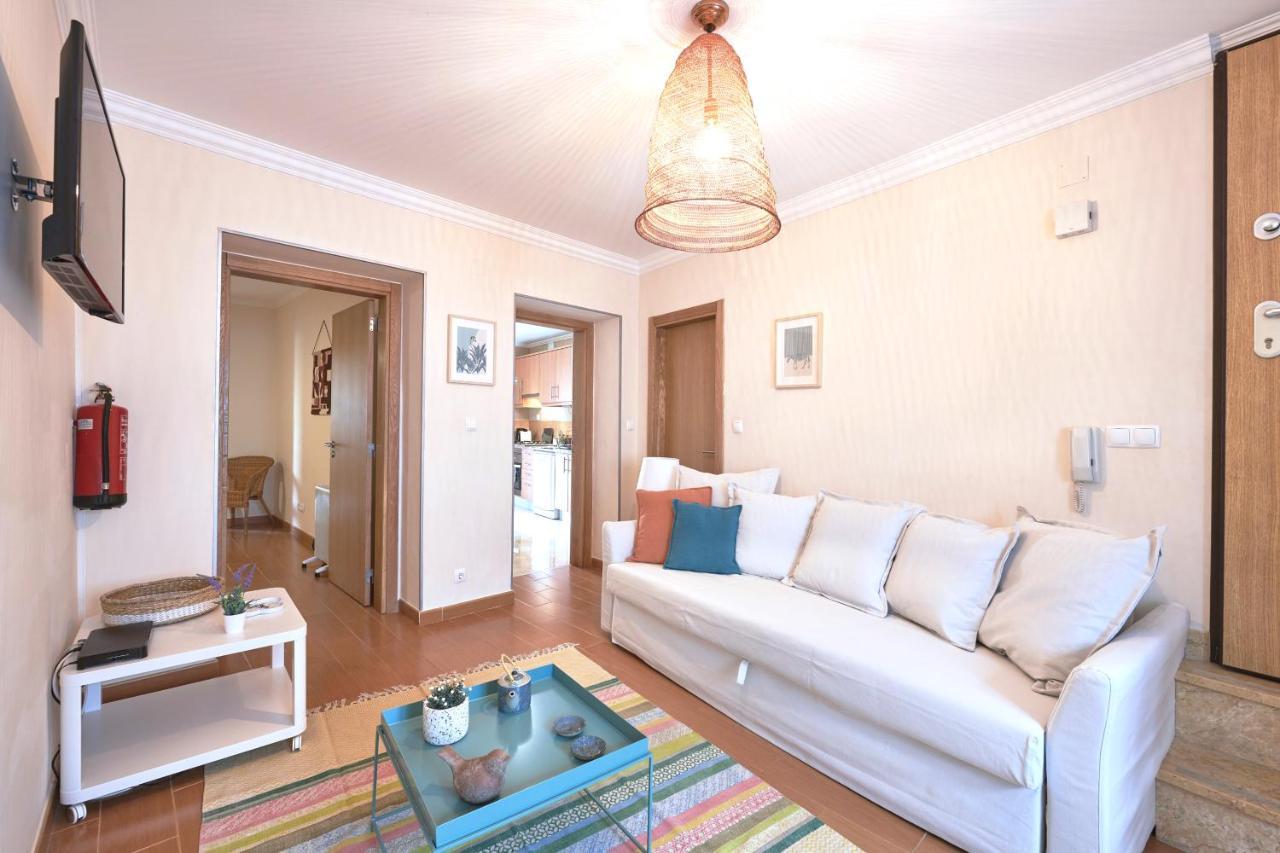 Idyllic Lisbon Apartments With Amazing Courtyard, By Timecooler Bagian luar foto