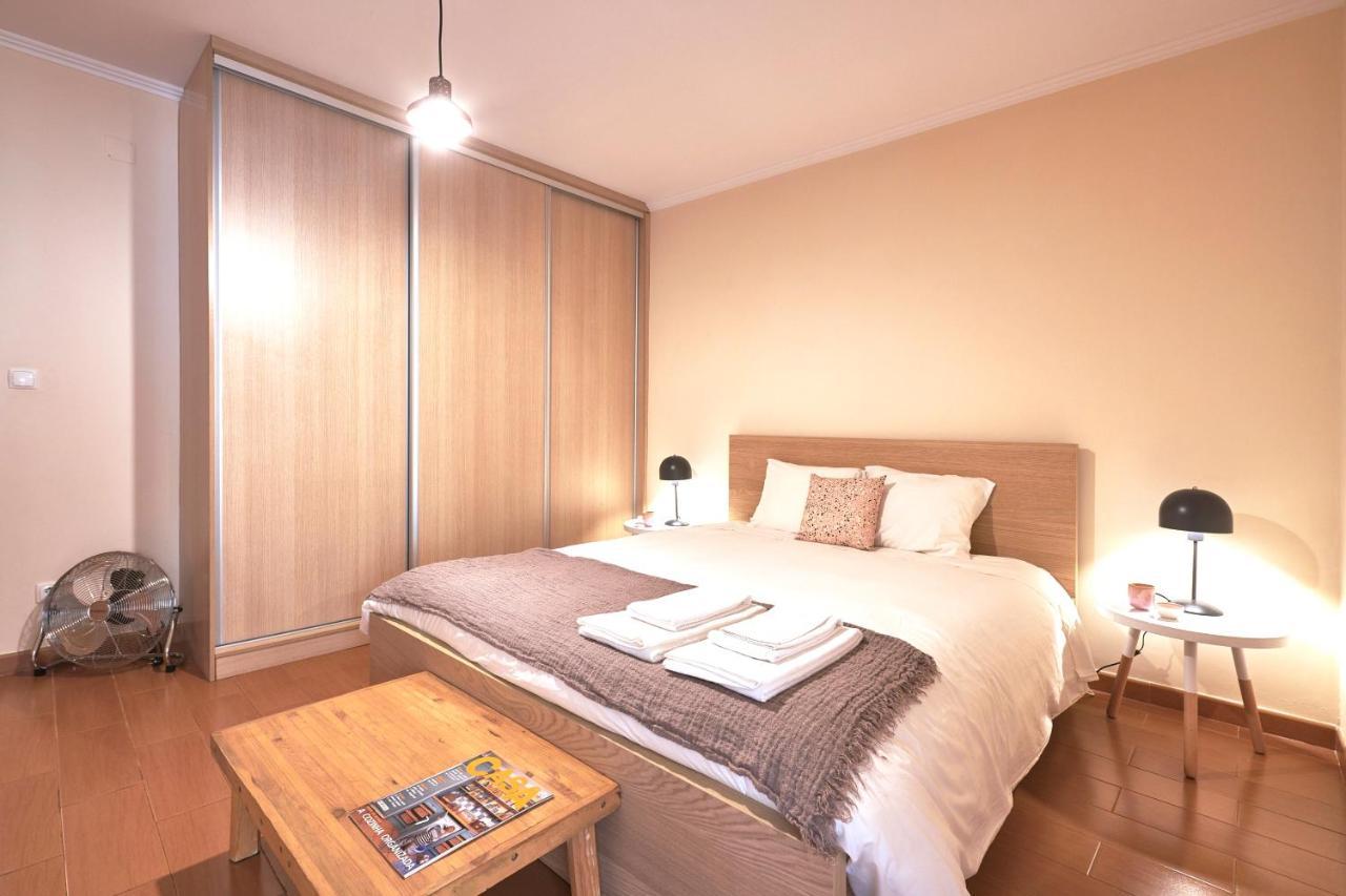 Idyllic Lisbon Apartments With Amazing Courtyard, By Timecooler Bagian luar foto